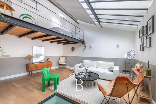 Paris 18ème, Maison de ville  61 m² à vendre