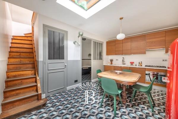 Paris 18ème, Maison de ville  61 m² à vendre