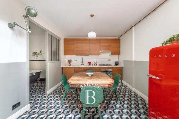 Paris 18ème, Maison de ville  61 m² à vendre