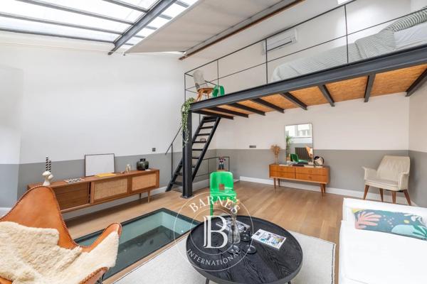 Paris 18ème, Maison de ville  61 m² à vendre