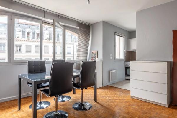 Lyon 2 - Jacobins - Studio au 6ème étage de 32 m²