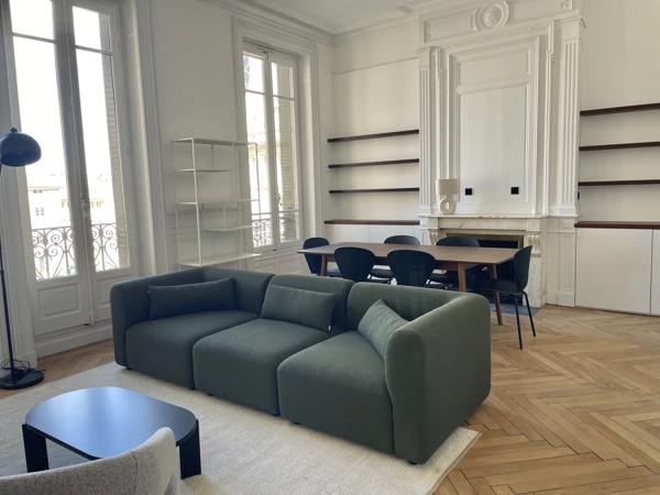 Lyon 5 - Saint Jean - Appartement de 78,90 m² - Balcon - 2 chambres