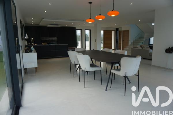 Maison à vendre 5 pièces 195 m² Puget-sur-Argens