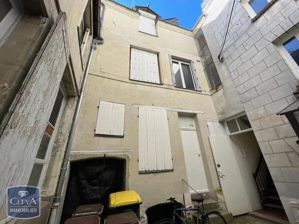 Appartement à louer 2 pièces 27.8m² Saumur (49400)