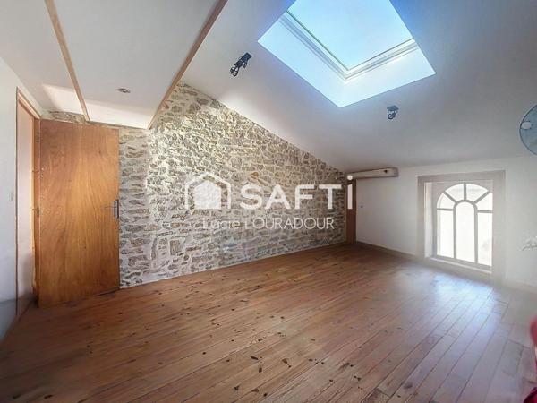 Maison de ville T5 rénovée – Neuves-Maisons centre