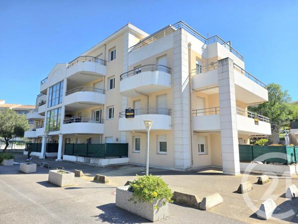 Appartement à vendre  2 pièces - 57 m 2   MARSEILLE  - 13005