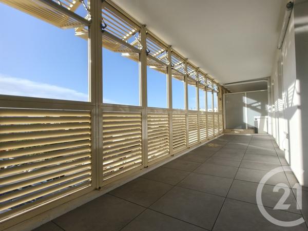 Appartement à vendre  2 pièces - 57 m 2   MARSEILLE  - 13005
