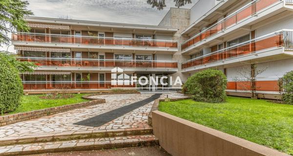 À vendre Appartement 4 pièces 97.38 m² - Sceaux 92330