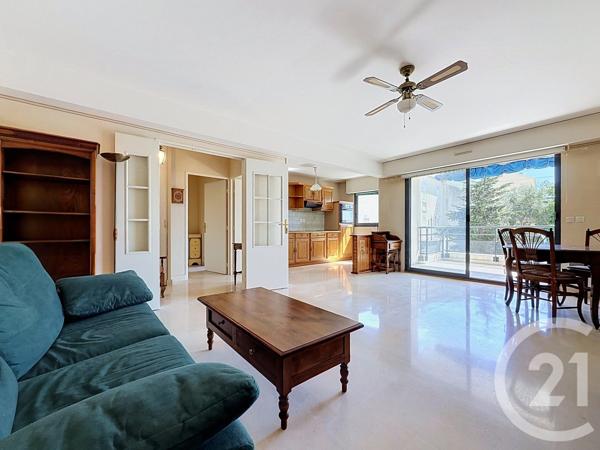 Appartement T2 à vendre  2 pièces - 56,87 m 2   MARSEILLE  - 13008