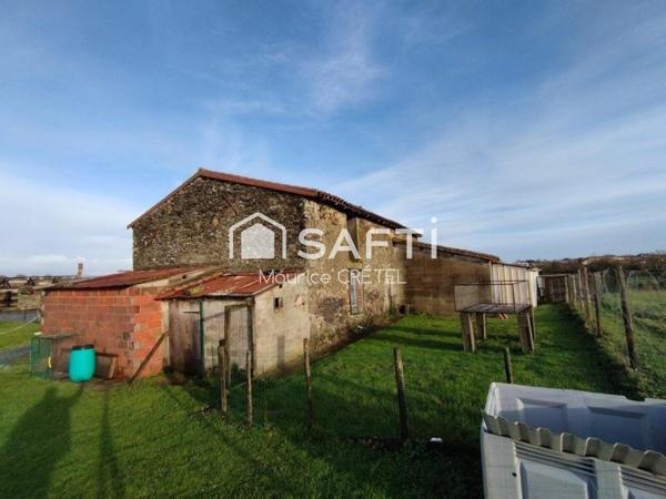 MAISON A RENOVER ENTIEREMENT+GRANGE+HANGAR+TERRAIN