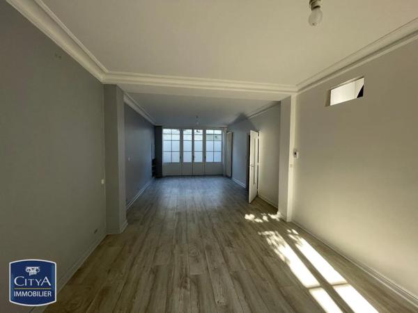 Maison à louer 5 pièces 160m² Chinon (37500)