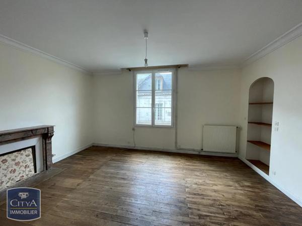Maison à louer 5 pièces 160m² Chinon (37500)