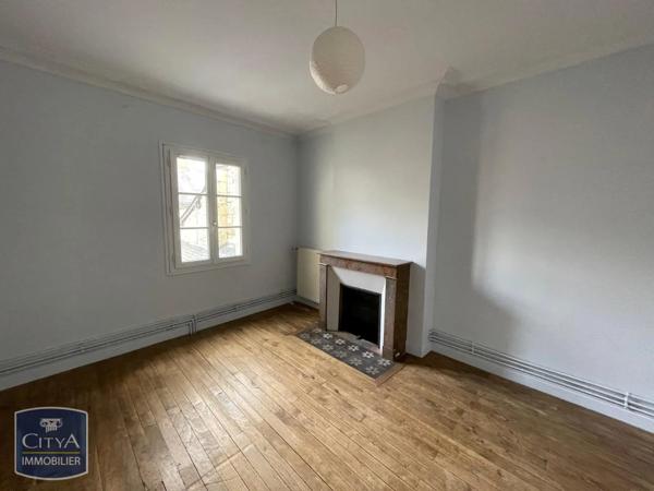 Maison à louer 5 pièces 160m² Chinon (37500)
