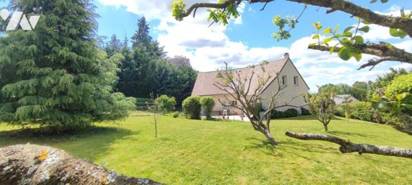 Maison de 2002 170 m² 6 chambres avec sous-sol complet sur une parcelle de plus de 2000 m² 