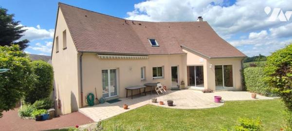 Maison de 2002 170 m² 6 chambres avec sous-sol complet sur une parcelle de plus de 2000 m² 
