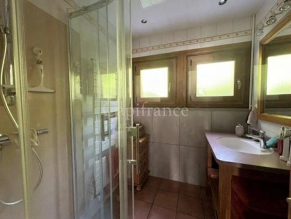 Maison avec 2 appartements indépendants + sous-sol complet – Secteur Faverges (74)