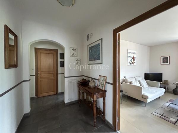 Maison avec 2 appartements indépendants + sous-sol complet – Secteur Faverges (74)