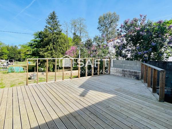 Maison lumineuse avec terrasse et jardin – La Roche?sur?Yon