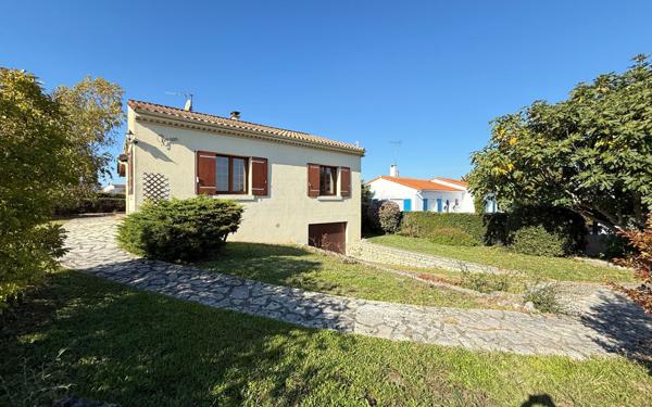 Maison à vendre    4 pièces •  Vaux-sur-Mer