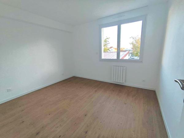 Location Appartement66 m² - 3 Pièces - MEZIDON VALLEE D AUGE (14270)
