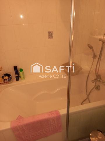 LA VUE SUR LA GRANDE BLEUE...SPACIEUX.....CHALEUREUX