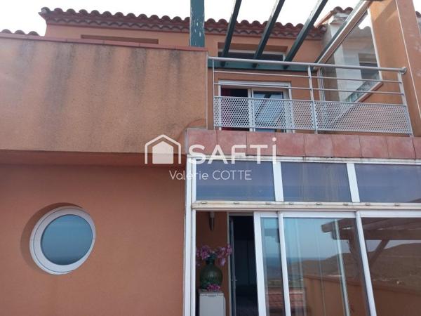 LA VUE SUR LA GRANDE BLEUE...SPACIEUX.....CHALEUREUX