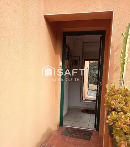 LA VUE SUR LA GRANDE BLEUE...SPACIEUX.....CHALEUREUX