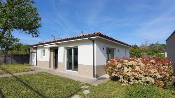 Villa de 70m2 au centre ville de Hagetmau (40) Villa de 70m2 au centre ville de Hagetmau (40)