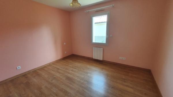 Villa de 70m2 au centre ville de Hagetmau (40) Villa de 70m2 au centre ville de Hagetmau (40)