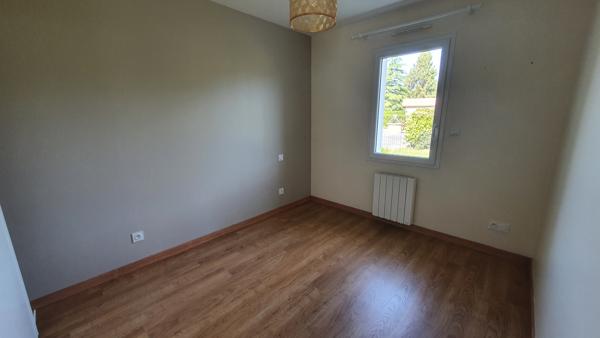 Villa de 70m2 au centre ville de Hagetmau (40) Villa de 70m2 au centre ville de Hagetmau (40)