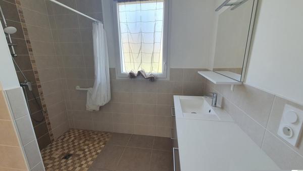 Villa de 70m2 au centre ville de Hagetmau (40) Villa de 70m2 au centre ville de Hagetmau (40)