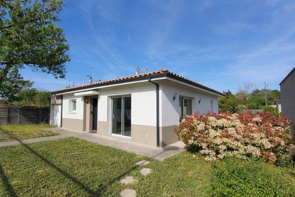 Villa de 70m2 au centre ville de Hagetmau (40) Villa de 70m2 au centre ville de Hagetmau (40)