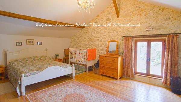 Charmante Maison en pierre avec vue végagée