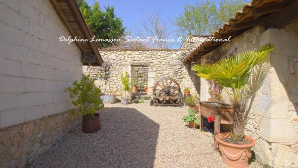 Charmante Maison en pierre avec vue végagée