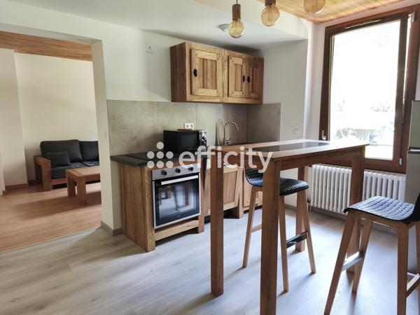 Appartement
         2 pièces
        - 48 m² 84 500 € *
