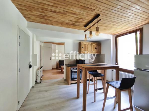 Appartement
         2 pièces
        - 48 m² 84 500 € *