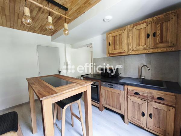 Appartement
         2 pièces
        - 48 m² 84 500 € *