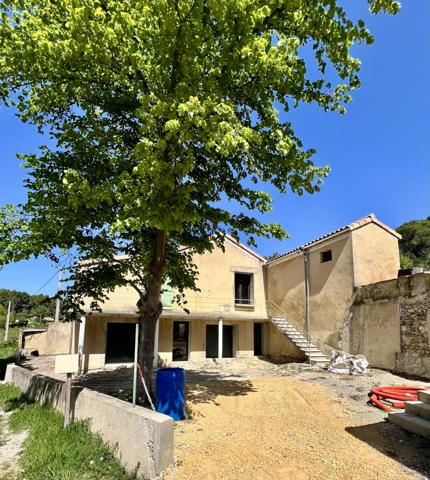 Visan (84820) AUTHENTIQUE MAISON VIGNERONNE EN COURS DE RESTAURATION AU COEUR DES VIGNOBLES DE VISAN