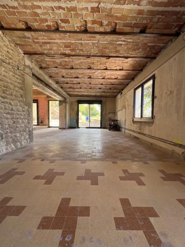 Visan (84820) AUTHENTIQUE MAISON VIGNERONNE EN COURS DE RESTAURATION AU COEUR DES VIGNOBLES DE VISAN