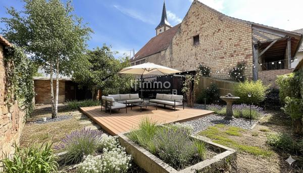 Maison alsacienne de caractère avec jardin et dépendances