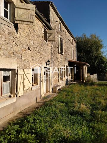Maison avec du cachet, pas loin de Niort