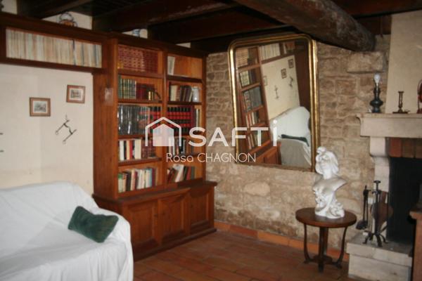 Maison avec du cachet, pas loin de Niort