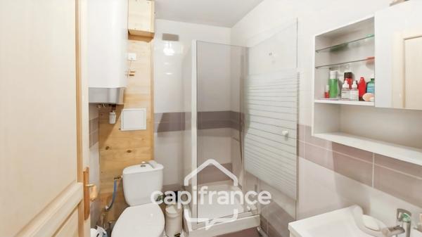 Bagnolet-A vendre studio 18,14 m2 avec terrasse 7 m2-Lumineux-bon état-5mn à pied métro L3 - Proche Montreuil