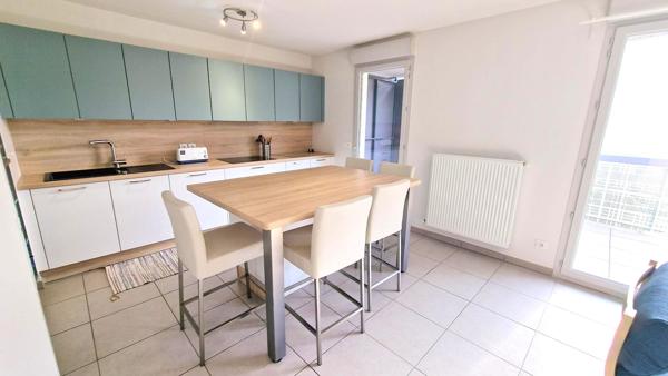 T3 meublé dans une residence de 2017 av terrasse de + de 15m2 + Box fermé en sous sol - Dispo le 25/09 !