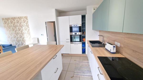 T3 meublé dans une residence de 2017 av terrasse de + de 15m2 + Box fermé en sous sol - Dispo le 25/09 !