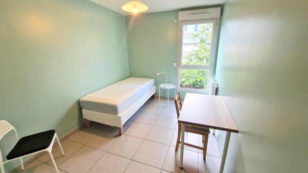 T3 meublé dans une residence de 2017 av terrasse de + de 15m2 + Box fermé en sous sol - Dispo le 25/09 !