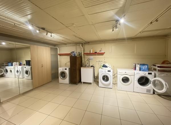 Maison -DPE C -Veranda-séjour 50m² - 5 chambres- parfait état- sous-sol total