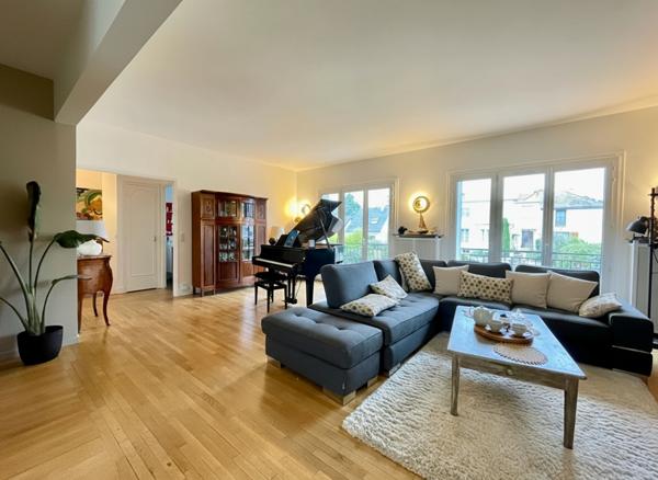 Maison -DPE C -Veranda-séjour 50m² - 5 chambres- parfait état- sous-sol total