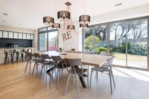 LE BOIS-PLAGE-EN-RE – Maison familiale 5 chambres et un studio – piscine et garage au cœur du village