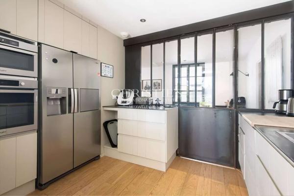 LE BOIS-PLAGE-EN-RE – Maison familiale 5 chambres et un studio – piscine et garage au cœur du village